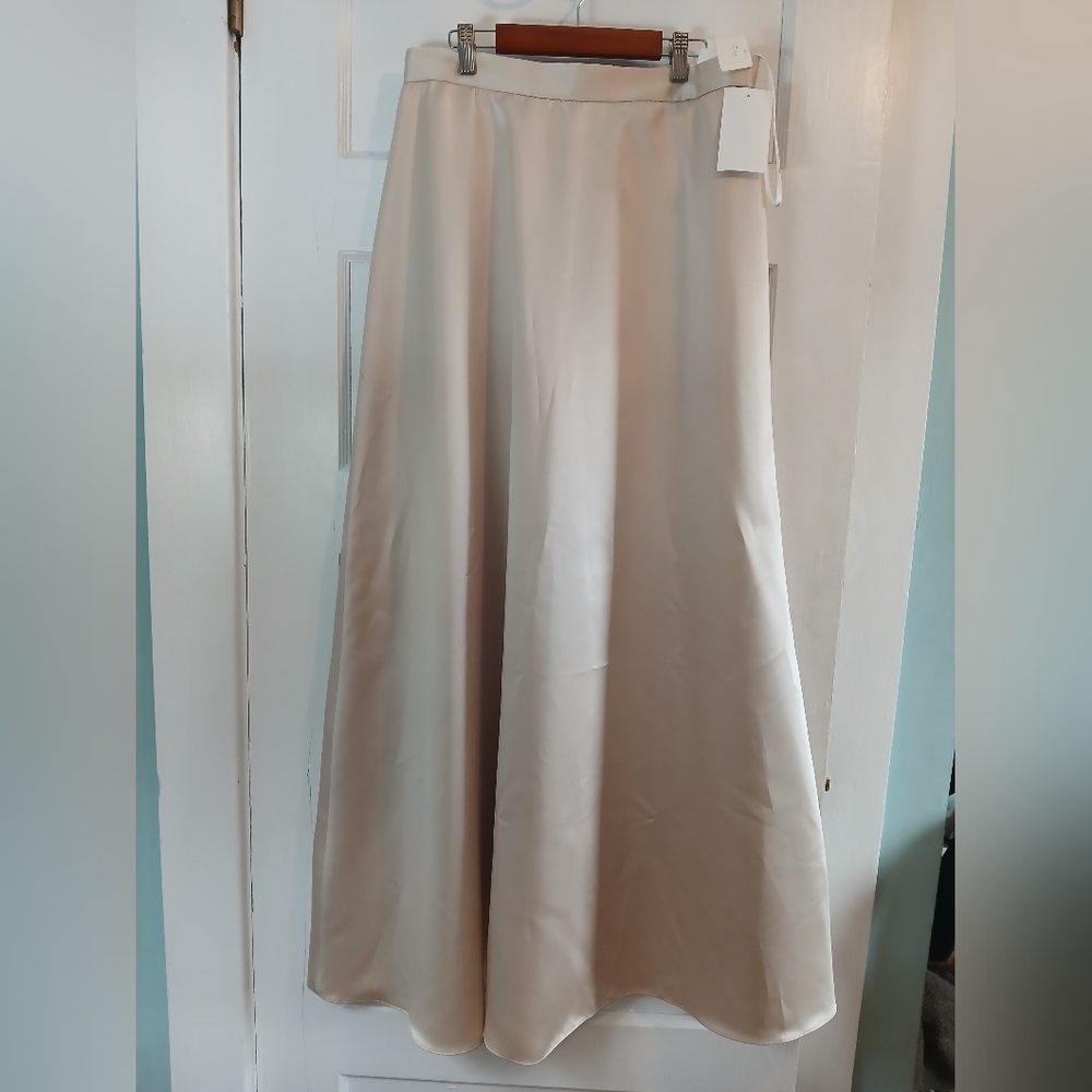 ✨️Jeffrey & Dara By Tom Barra Ivory Satin Long A-line Maxi Skirt - 12